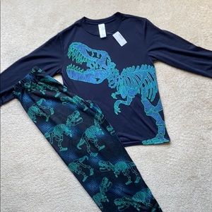 ✨SOLD✨ NWT long-sleeve Dinosaur PJ set